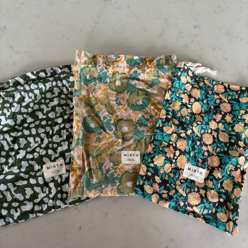 Mirth‎ Set of 3 Drawstring Bags